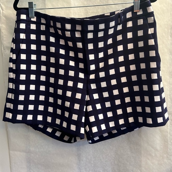 Banana Republic Blue&White Checkerd gingham casual flat front shorts Sz-10. T11 - Picture 4 of 11